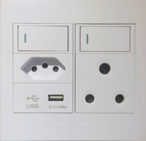 Flush Mounted SSO (1 x 16A 3PIN / 1 x 3PIN EURO / 1 x USB TYPE A OUTLET) - Veti 3